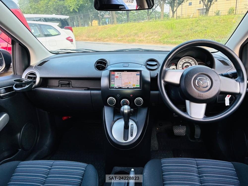 Mazda DEMIO 2009-07 7749855-12
