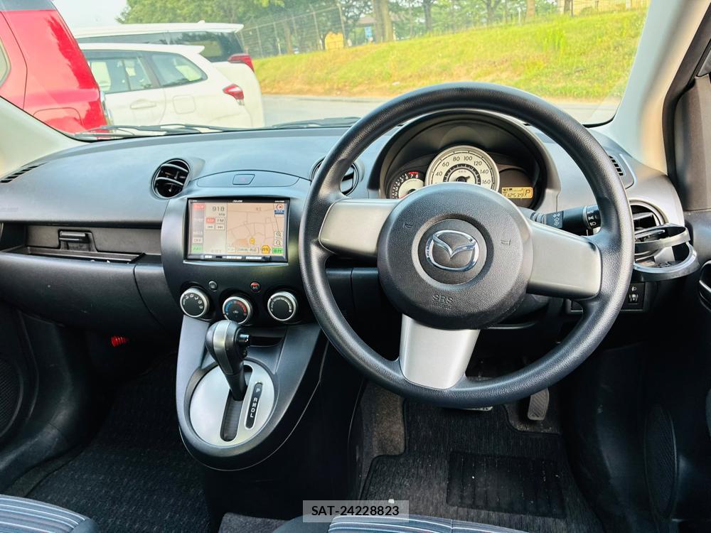 Mazda DEMIO 2009-07 7749855-13