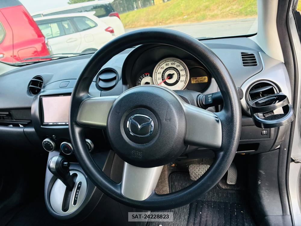Mazda DEMIO 2009-07 7749855-14
