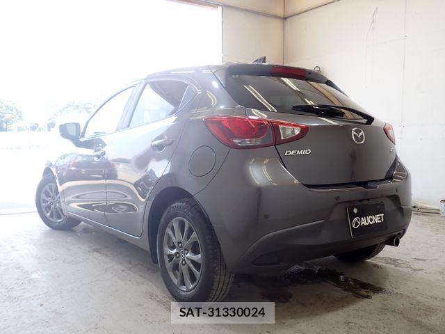 Mazda DEMIO 2019-01 8207332-2