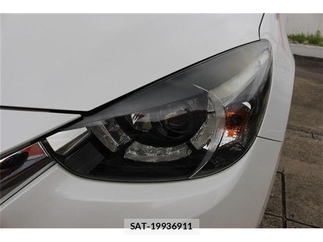 Mazda DEMIO 2017-07 8207336-15