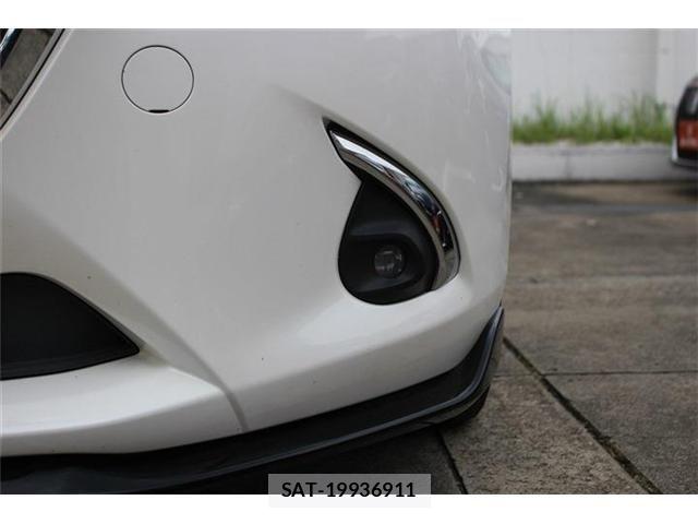 Mazda DEMIO 2017-07 8207336-16