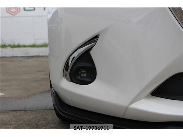 Mazda DEMIO 2017-07 8207336-17