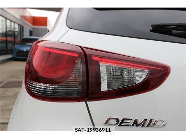 Mazda DEMIO 2017-07 8207336-20