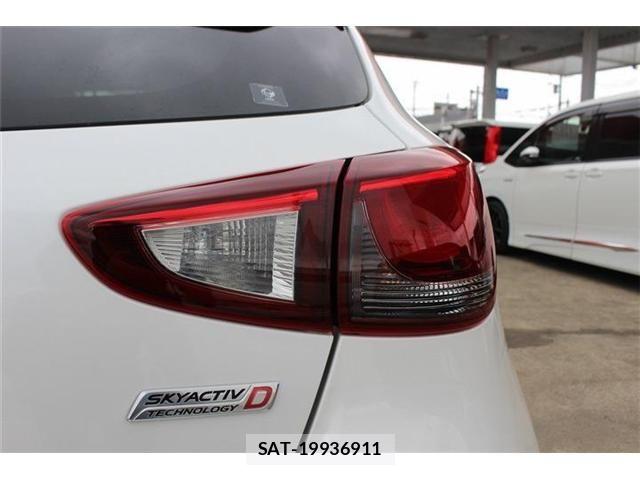 Mazda DEMIO 2017-07 8207336-21