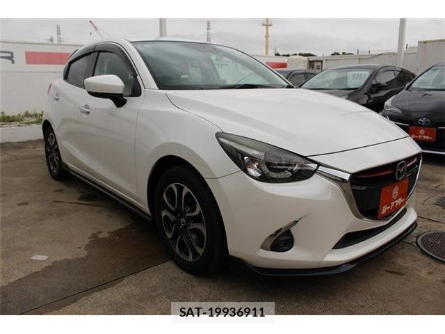 Mazda DEMIO 2017-07 8207336-6