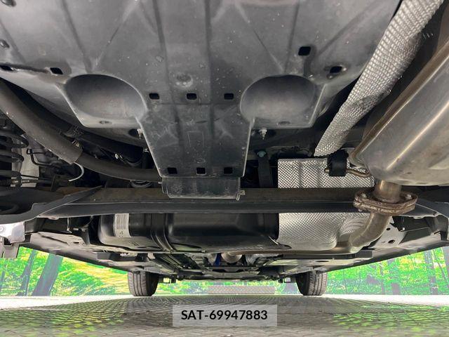 Mazda DEMIO 2018-11 8207333-18