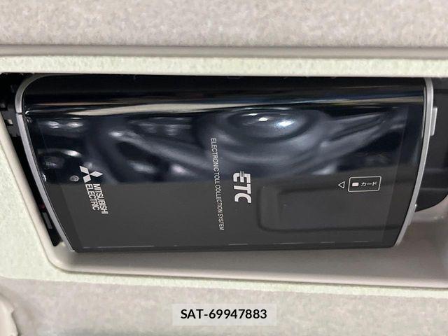 Mazda DEMIO 2018-11 8207333-6