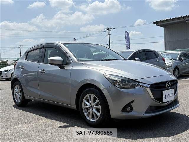 Mazda DEMIO 2015-05 8207338-9