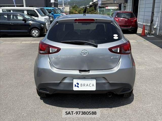 Mazda DEMIO 2015-05 8207338-13