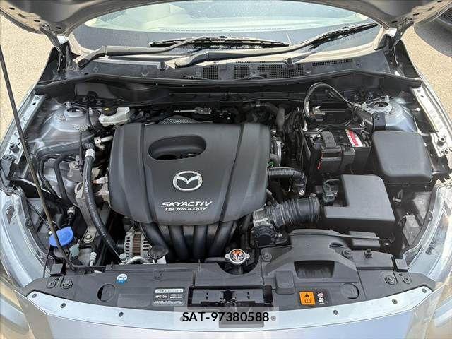 Mazda DEMIO 2015-05 8207338-19