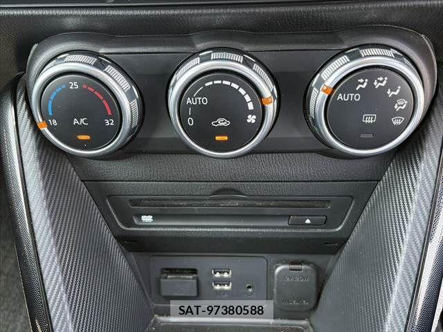 Mazda DEMIO 2015-05 8207338-24