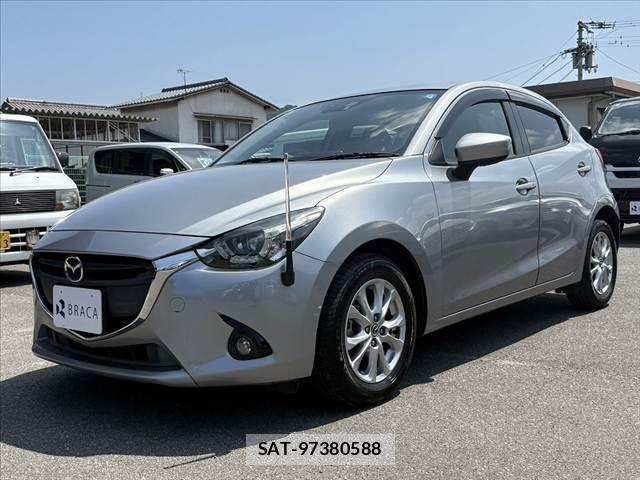 Mazda DEMIO 2015-05 8207338-7