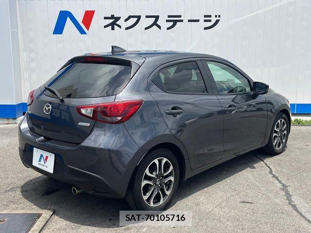 Mazda DEMIO 2016-04 8207340-17