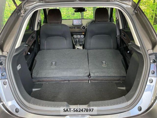 Mazda DEMIO 2019-03 8207330-9