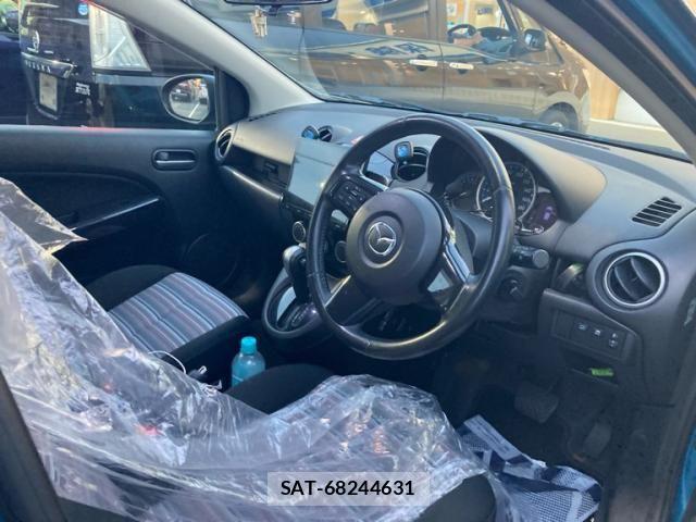Mazda DEMIO 2013-09 8207342-10