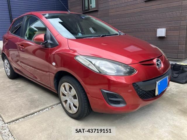 Mazda DEMIO 2013-09 8207341-2
