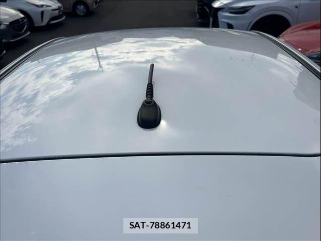 Mazda DEMIO 2017-07 8207339-10