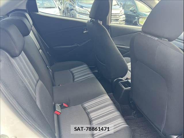 Mazda DEMIO 2017-07 8207339-13