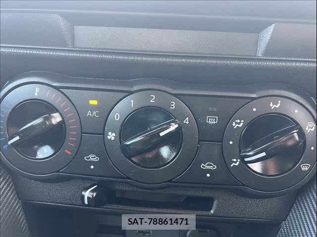Mazda DEMIO 2017-07 8207339-19