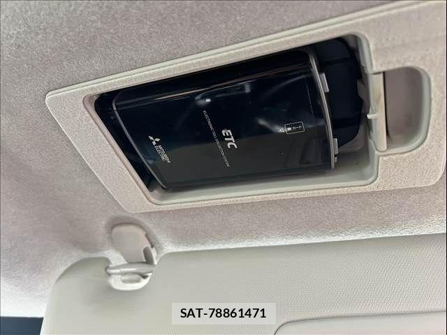 Mazda DEMIO 2017-07 8207339-29