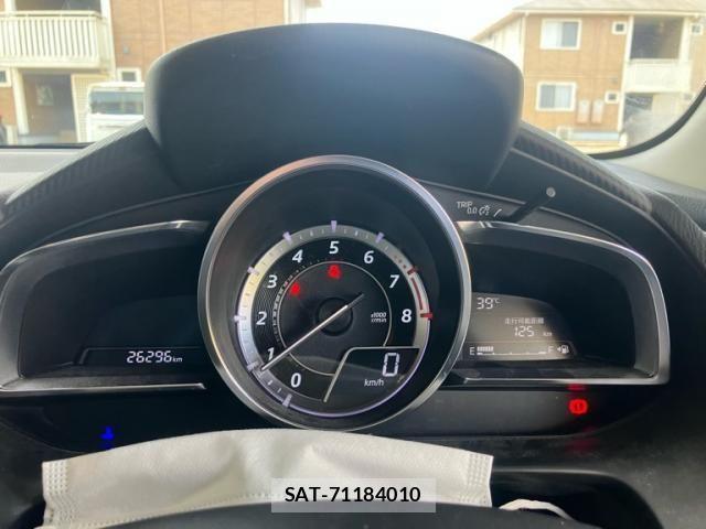 Mazda DEMIO 2015-01 8229576-16