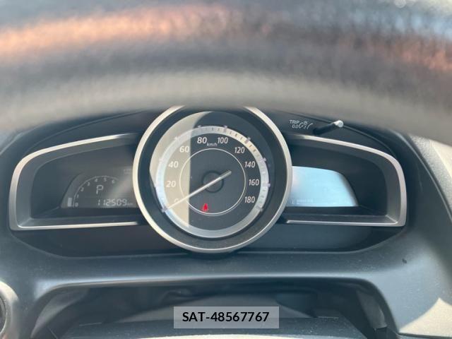 Mazda DEMIO 2015-03 8229572-17