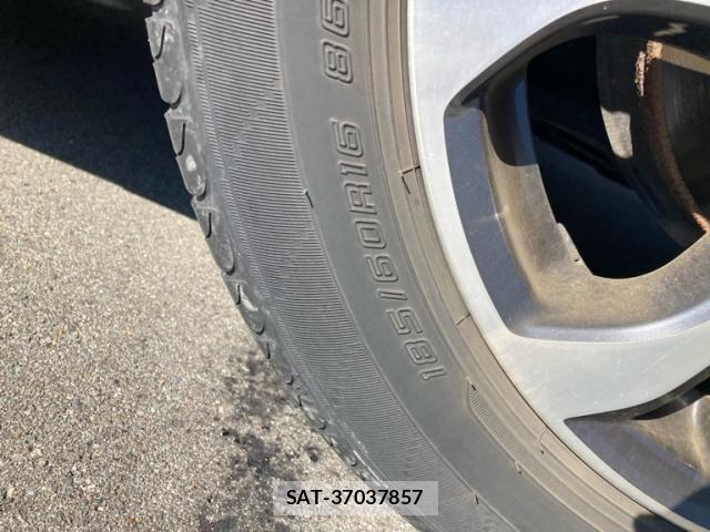 Mazda DEMIO 2017-05 8229569-9