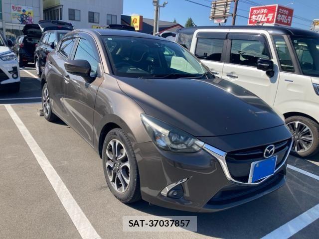 Mazda DEMIO 2017-05 8229569-0