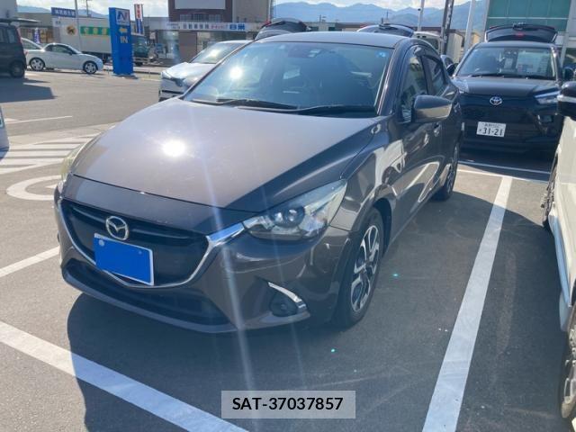 Mazda DEMIO 2017-05 8229569-1