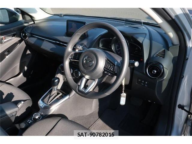 Mazda DEMIO 2018-10 8229567-10