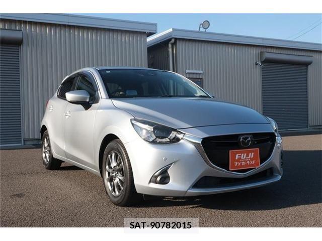 Mazda DEMIO 2018-10 8229567-19