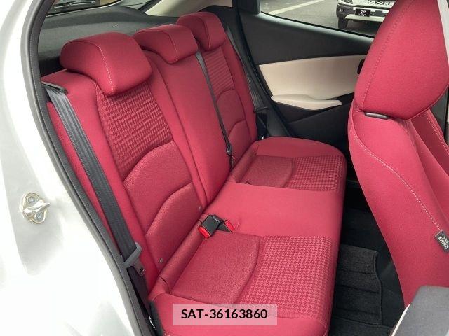 Mazda DEMIO 2018-01 8229566-11