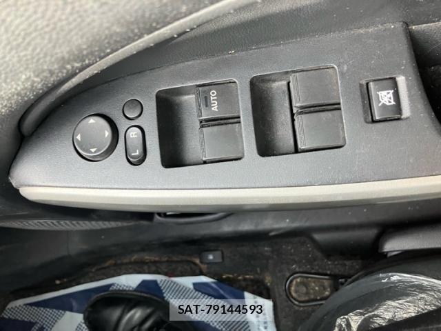 Mazda DEMIO 2013-09 8229586-14