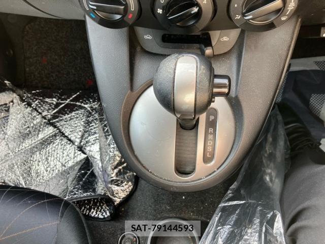 Mazda DEMIO 2013-09 8229586-17