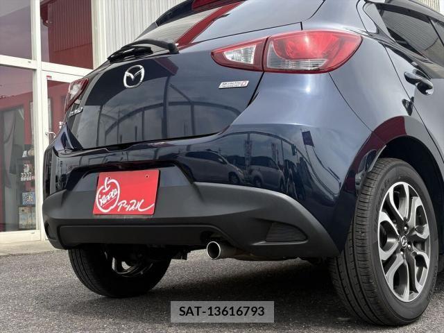 Mazda DEMIO 2014-12 8229571-12