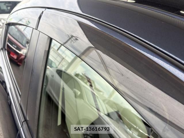 Mazda DEMIO 2014-12 8229571-17