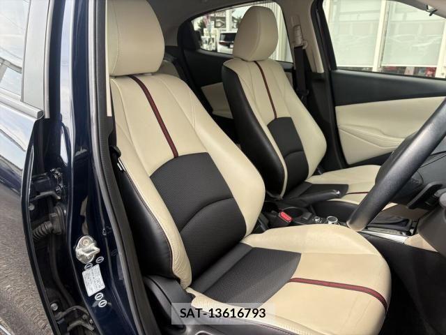 Mazda DEMIO 2014-12 8229571-28