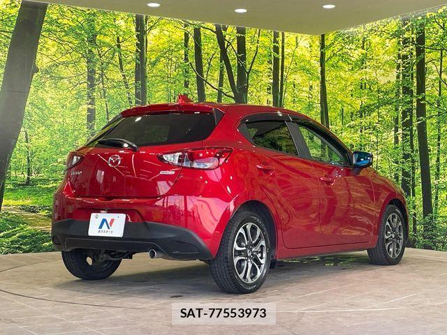 Mazda DEMIO 2016-08 8245076-16