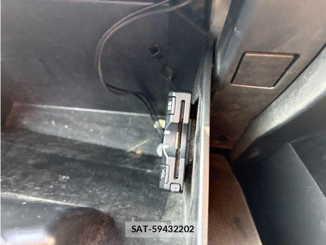Mazda DEMIO 2015-09 8245078-8