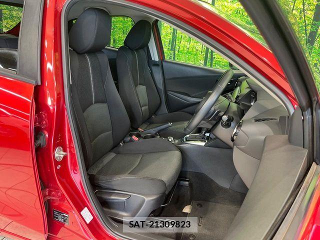 Mazda DEMIO 2017-09 8245074-7