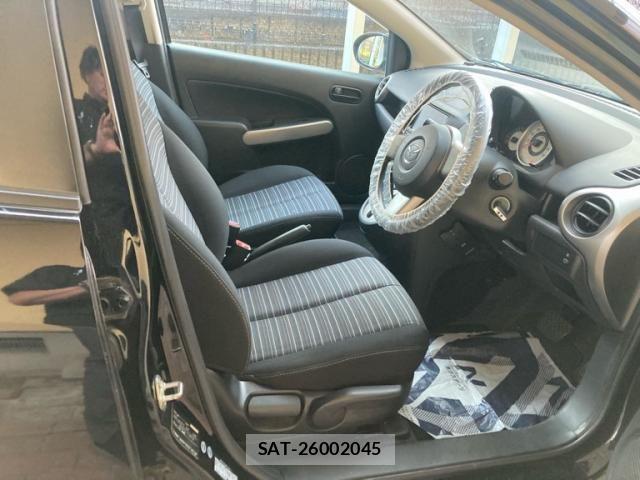 Mazda DEMIO 2008-09 8245080-7