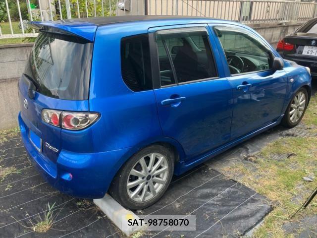 Mazda DEMIO 2005-08 8245081-2