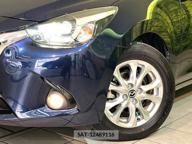 Mazda DEMIO 2016-09 8245073-11