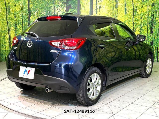 Mazda DEMIO 2016-09 8245073-16