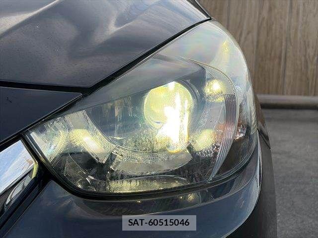 Mazda DEMIO 2016-03 8245077-10