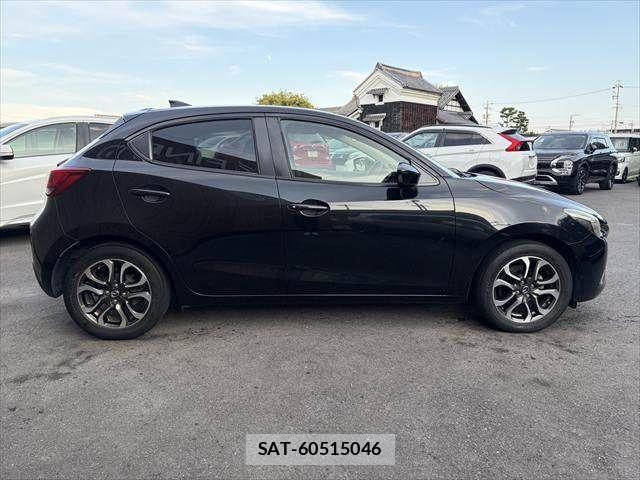 Mazda DEMIO 2016-03 8245077-14