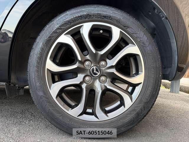 Mazda DEMIO 2016-03 8245077-23