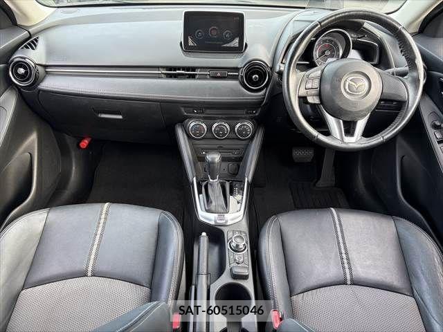 Mazda DEMIO 2016-03 8245077-2