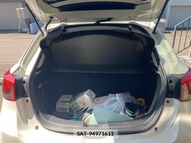 Mazda DEMIO 2015-06 8245079-8